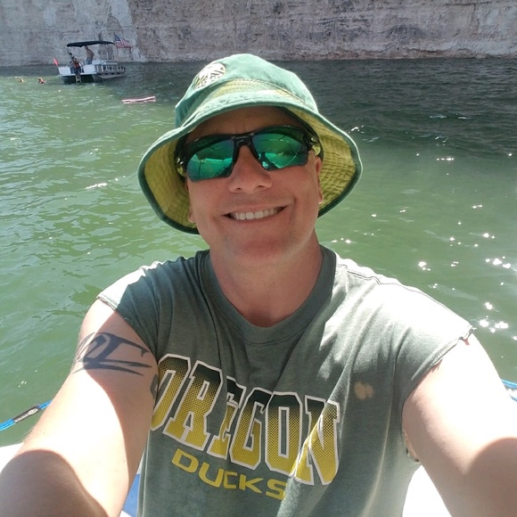 Meet your Posher, Steven - Picture 1 of 1